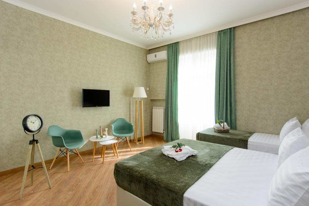 Dat Exx Apartments On Marjanishvili Тбилиси Екстериор снимка