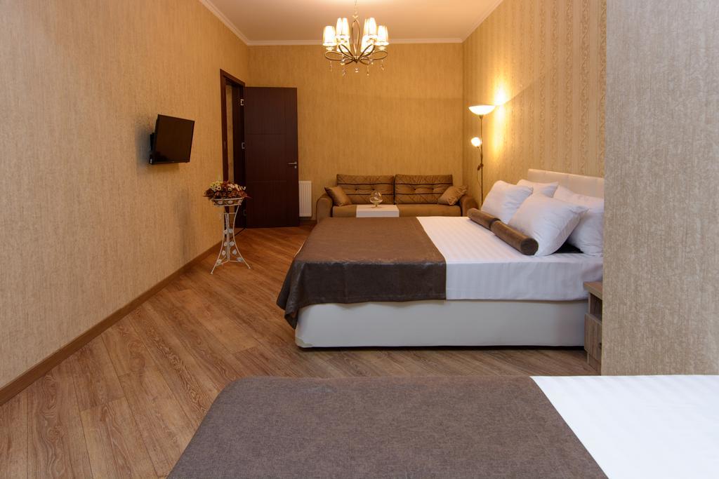 Dat Exx Apartments On Marjanishvili Тбилиси Екстериор снимка