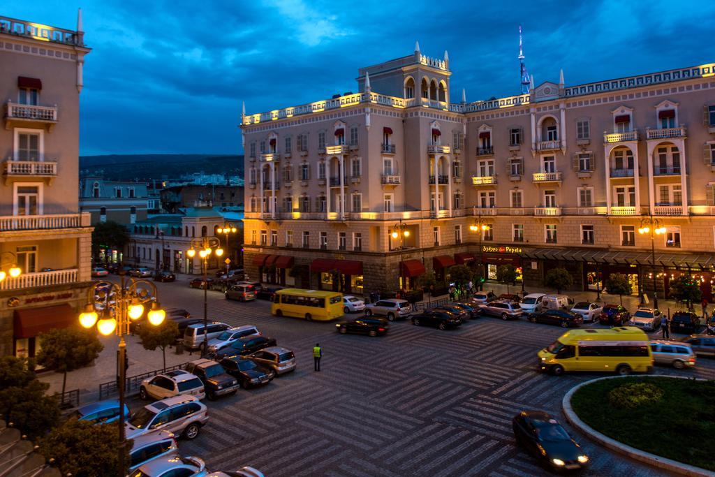 Dat Exx Apartments On Marjanishvili Тбилиси Екстериор снимка