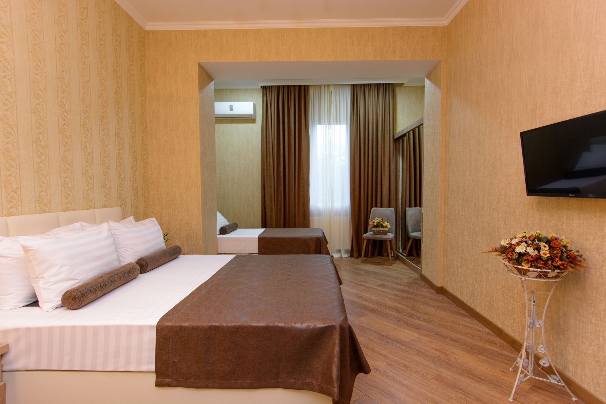 Dat Exx Apartments On Marjanishvili Тбилиси Екстериор снимка